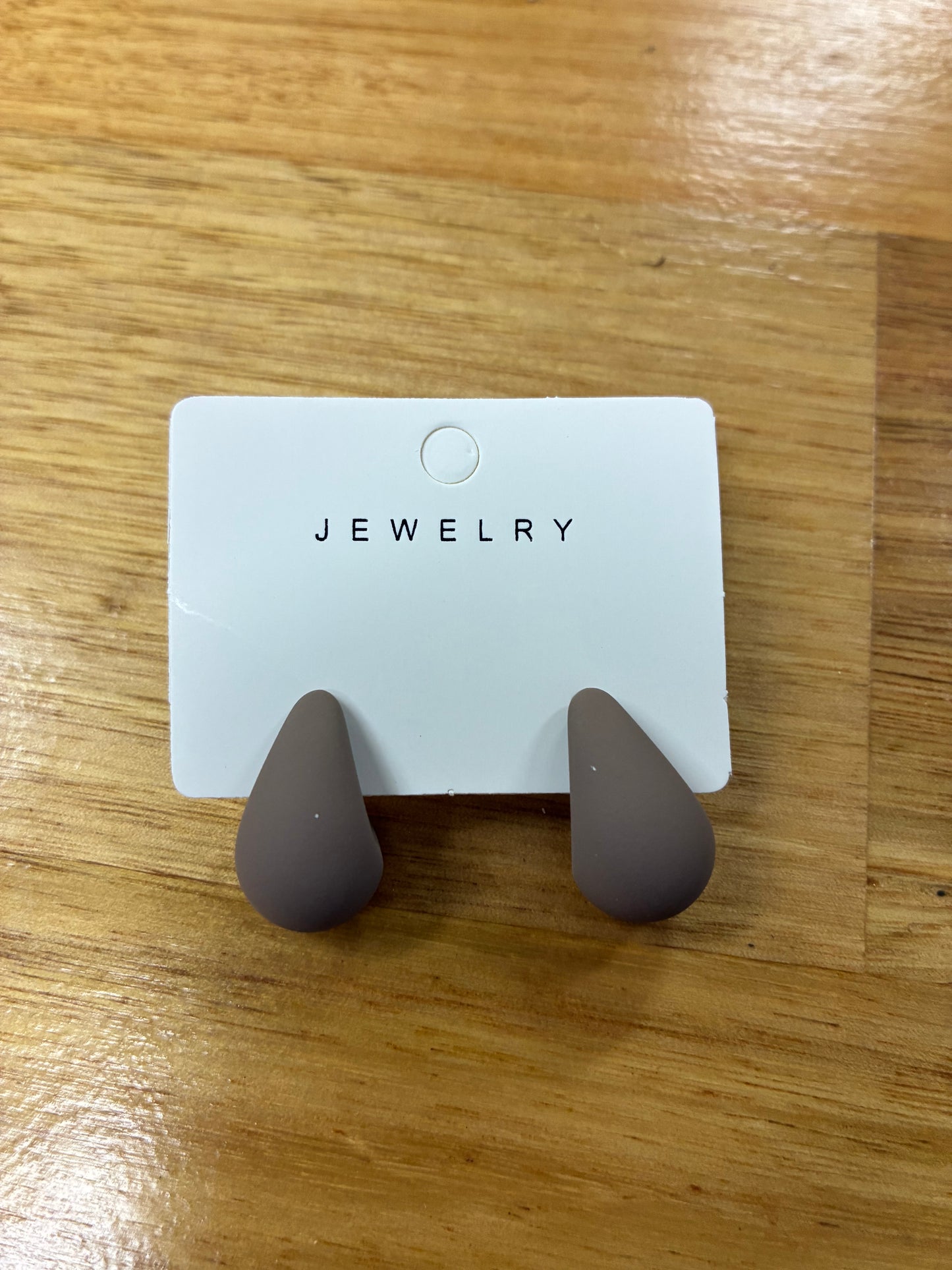 Teardrop studs