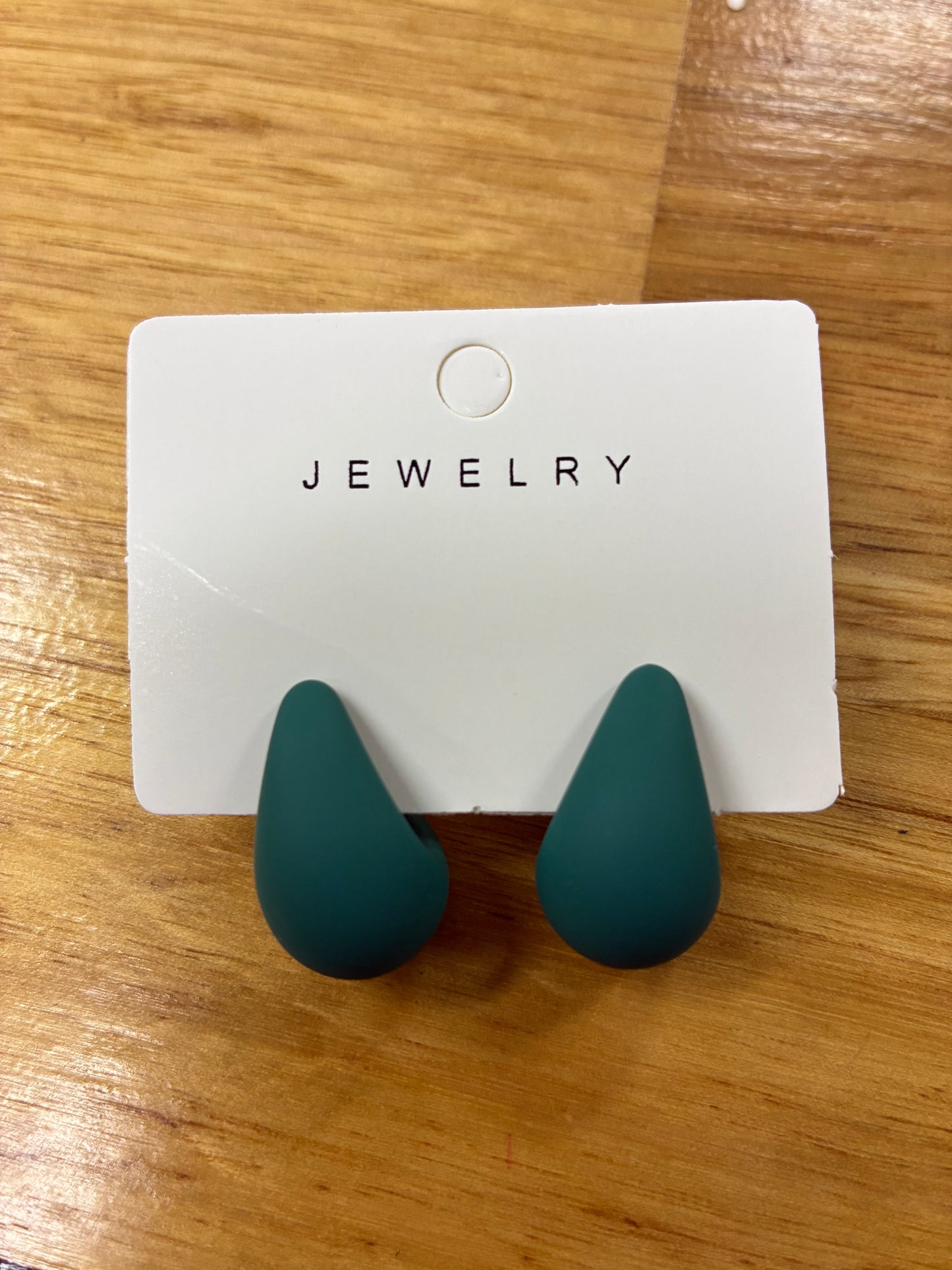 Teardrop studs