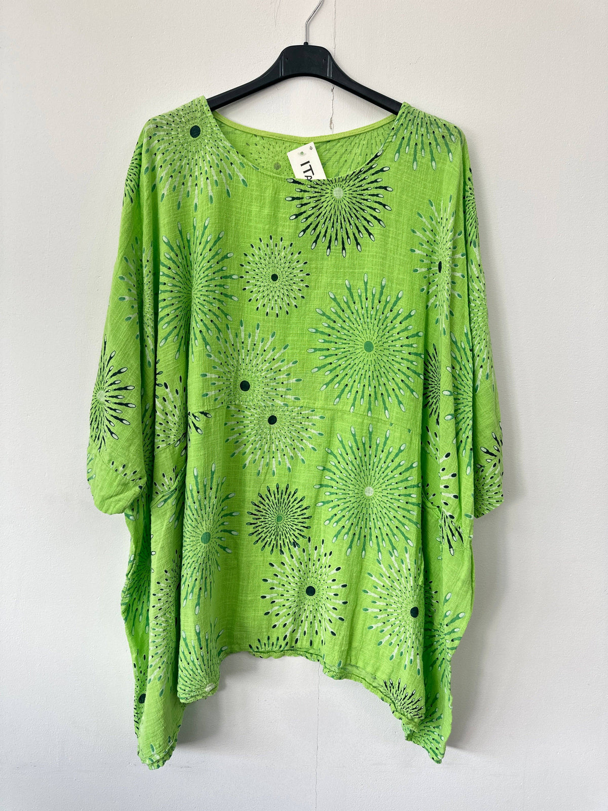 Italian Sunburst Print Pocket Front Cotton Top