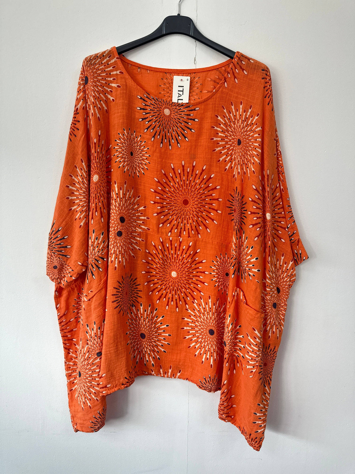 Italian Sunburst Print Pocket Front Cotton Top