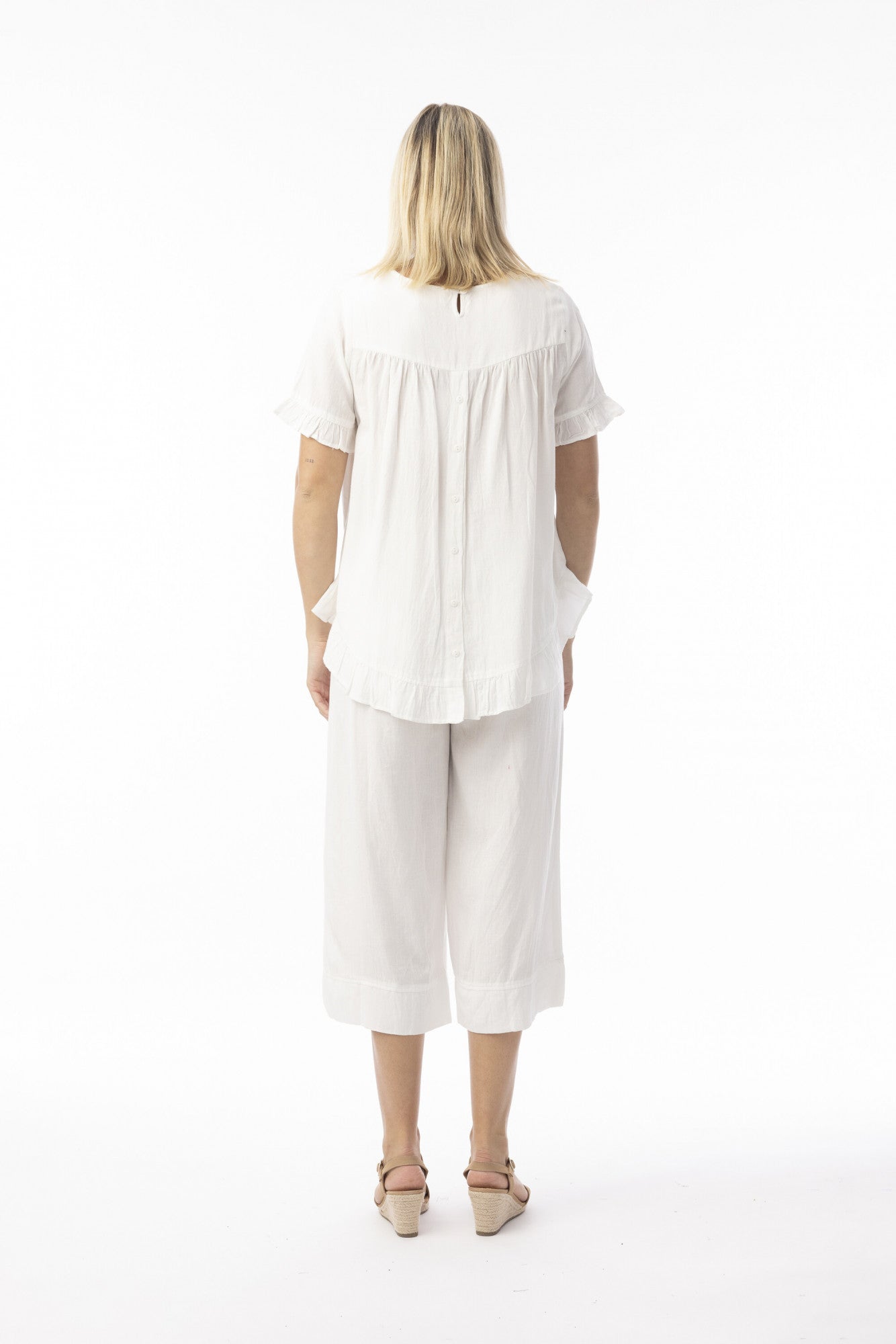 White Linen Essentials top